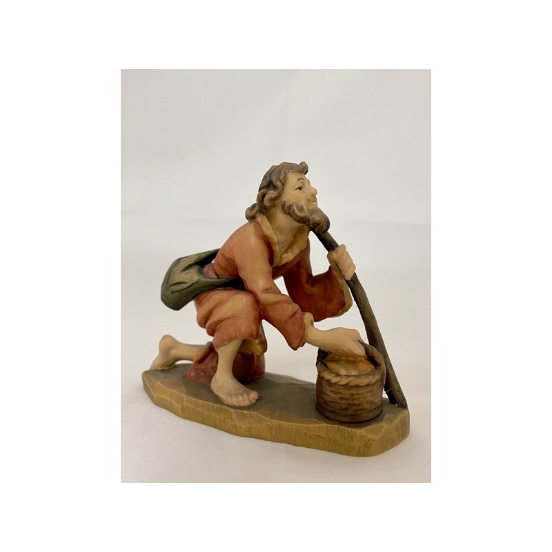 Pastore inginocchiato con cesto Fiorentino cm. 12,5