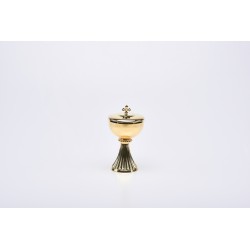 Pisside S. Germano in ottone interamente dorato  cm. 15