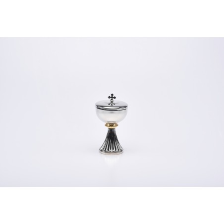 Pisside S. Germano in ottone nichelato cm. 15