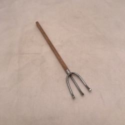 Rastrello in legno e metallo