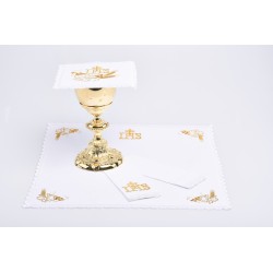 Servizio da messa in lino ricamo IHS/UVA