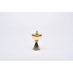 Pisside S. Germano in ottone interamente dorato  cm. 15