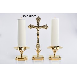 Croce su base quadra alt. cm. 42