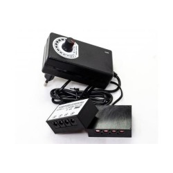 Alimentatore Striscie regolabile 8 uscite DC 2,5 mm