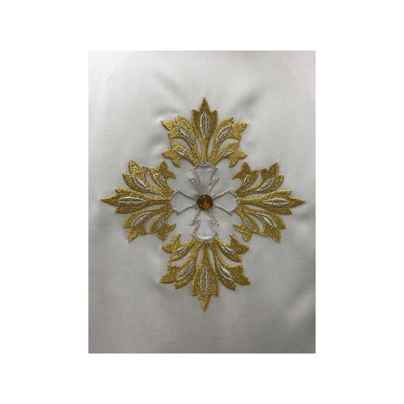 Casula avorio in pura lana con pietre colorate e ricami