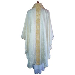 Casula damascata scollatura particolare