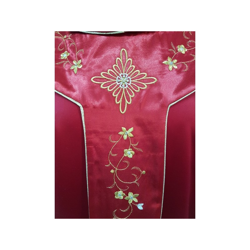 Casula in seta 100% ricamata