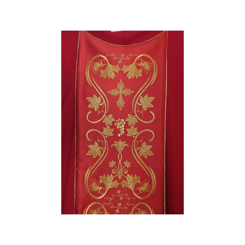 Casula solenne ricamata in pura lana