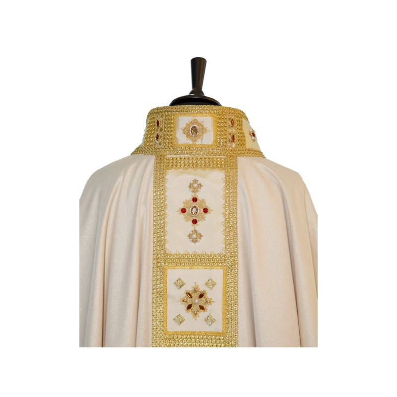 Casula solenne ricamata con pietre cucite a mano in tessuto misto lana