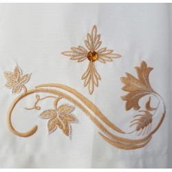 Camice in misto lana con ricamo e pietre