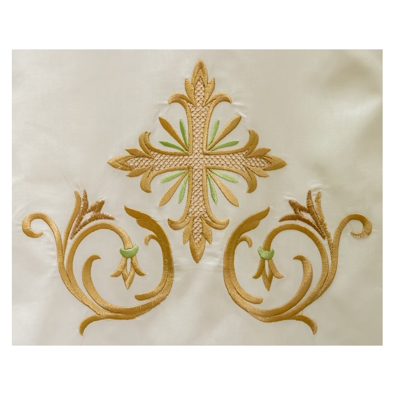 Camice con piegoni e cerniera sulla spalla con ricco ricamo in misto cotone