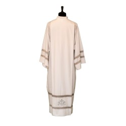 Camice bianco con piegoni e cerniera sulla spalla con gigliuccio