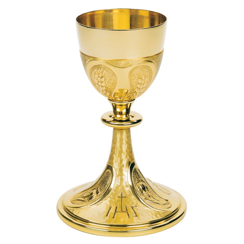 Calice in ottone dorato cesellato con gigli e Pax